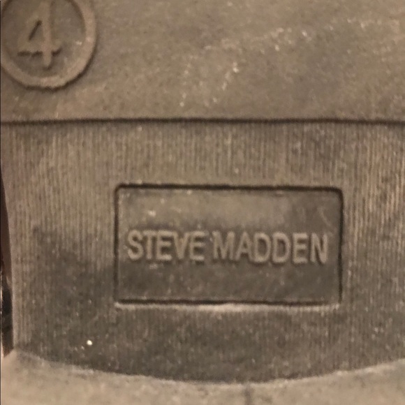 Boots - Picture 3 of 3